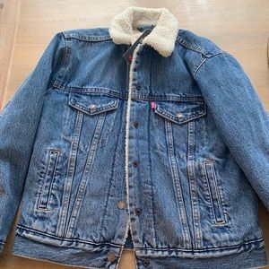 Levi’s Ex boyfriend Trucker Jacket